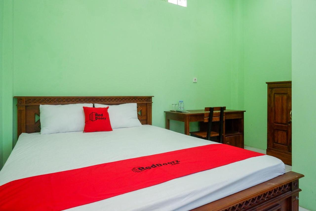 Reddoorz Syariah Near Monumen Jogja Kembali Hotel Kejayan Buitenkant foto